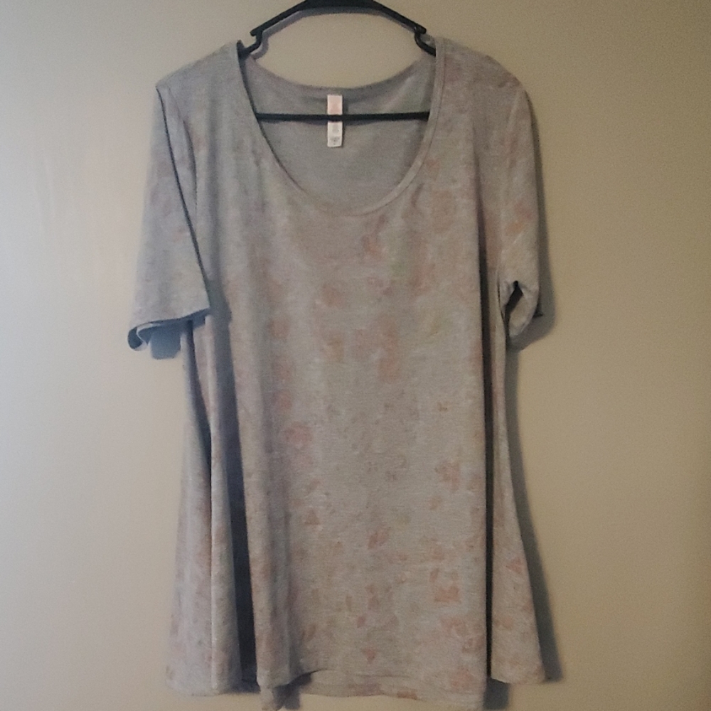 LulaRoe Perfect T
